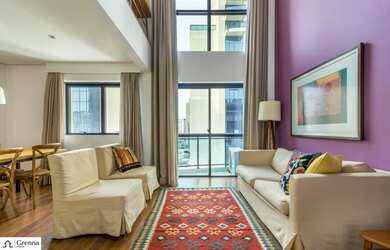 Imagem: O apartamento possui 1 Dormitório, 1 Banheiro, 2 Vagas na garagem