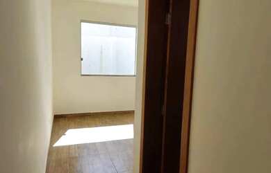 Imagem: A casa possui 3 Dormitórios, 2 Banheiros, 114m² de Área e