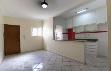 Imagem: O apartamento possui 1 Dormitório, 1 Banheiro, 1 Vaga na garagem