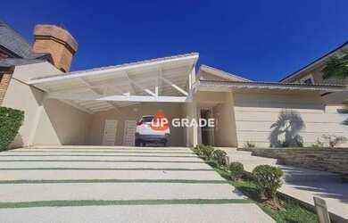 Imagem: A casa em condomínio possui 4 Dormitórios, 5 Banheiros, 5