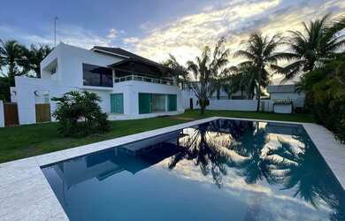 Imagem: A casa em condomínio possui 3 Dormitórios, 4 Banheiros, 4