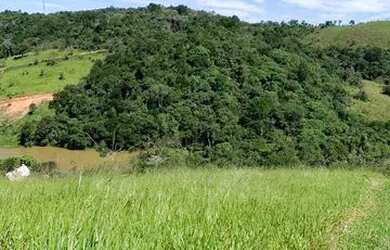 Imagem: O terreno possui 500m² de Área, Imóvel novo e está localizado