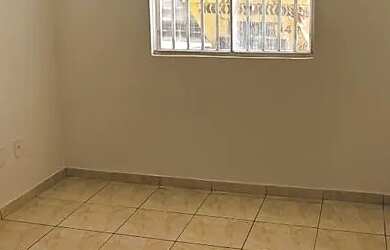 Imagem: A casa em condomínio possui 2 Dormitórios, 1 Banheiro, 2 Vagas