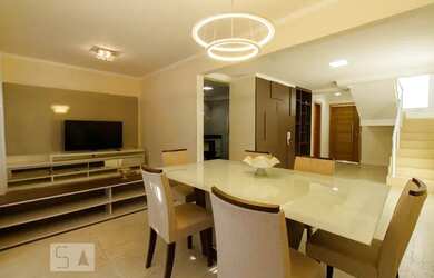 Imagem: A casa em condomínio possui 3 Dormitórios, 5 Banheiros, 2