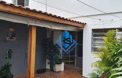 Imagem: A casa possui 3 Dormitórios, 3 Banheiros, 3 Vagas na garagem