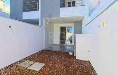 Imagem 9: Casa em Porto Alegre, no bairro Hípica, com 2 dormitório s , e 2 banheiros,...