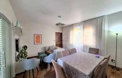 Imagem: O apartamento possui 3 Dormitórios, 1 Banheiro, 1 Vaga na garagem