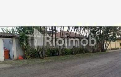 Imagem: O terreno possui 180m² de Área, Imóvel novo e está localizado