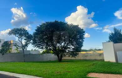 Imagem 3: Terreno para Venda em condomínio fechado no Bairro Jardim Karaiba