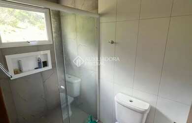 Imagem 9: Casa semi nova com vista para a lagoa, mezanino e amplo terreno - Imaruí/SC