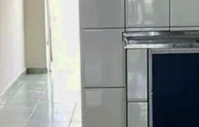 Imagem: A casa possui 2 Dormitórios, 1 Banheiro e está localizado