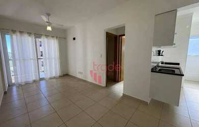 Imagem: O apartamento possui 1 Dormitório, 1 Banheiro, 1 Vaga na garagem