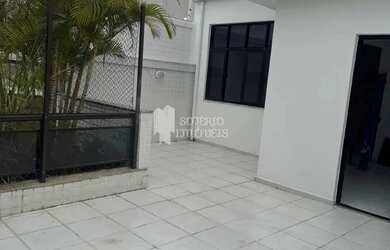 Imagem: O apartamento na cobertura possui 4 Dormitórios, 5 Banheiros