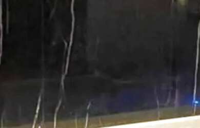 Imagem 9: Vendo casa reformada com piscina 2/4 sendo uma suíte