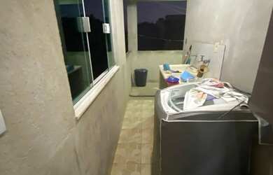 Imagem 13: Duas casas uma por 270,000 e outra por 250,000