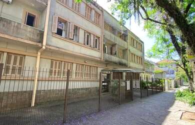 Imagem: O apartamento possui 2 Dormitórios, 2 Banheiros e 88m² de