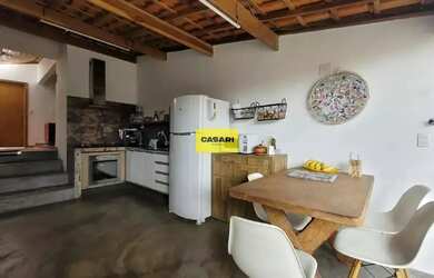 Imagem 7: Térrea para venda possui 180 metros quadrados com 2 quartos