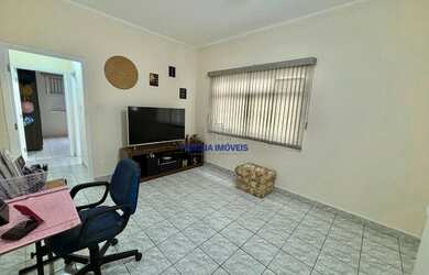 Imagem: A casa possui 2 Dormitórios, 2 Banheiros, 1 Vaga na garagem