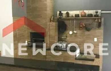 Imagem: A casa possui 3 Dormitórios, 3 Banheiros, 3 Vagas na garagem