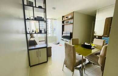 Imagem: O apartamento possui 3 Dormitórios, 1 Banheiro, 2 Vagas na