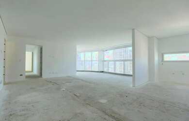 Imagem: O apartamento possui 3 Dormitórios, 4 Banheiros, 3 Vagas na