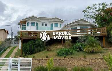 Imagem: A casa em condomínio possui 4 Dormitórios, 5 Banheiros, 5