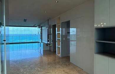 Imagem 2: Apartamento à venda no D x27 AZUR , JAGUARIBE, Salvador, BA