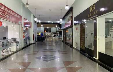 Imagem: O depósito possui 3 Vagas na garagem e 52m² de Área e está