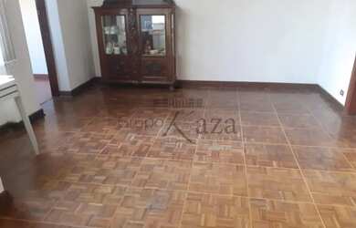 Imagem: A casa possui 4 Dormitórios, 2 Banheiros e 183m² de Área