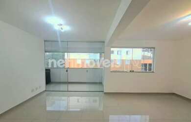 Imagem: O apartamento possui 4 Dormitórios, 3 Banheiros, 3 Vagas na