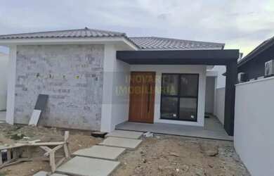 Imagem: A casa em condomínio possui 3 Dormitórios, 2 Banheiros, 2