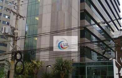 Imagem: O depósito possui 5 Vagas na garagem, 955m² de Área e está