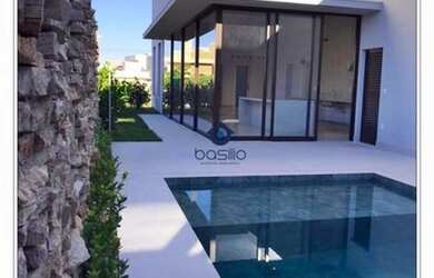 Imagem: A casa em condomínio possui 3 Dormitórios, 3 Banheiros, 2