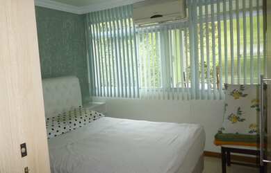 Imagem: O apartamento possui 1 Dormitório, 1 Banheiro, 1 Vaga na garagem