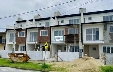 Imagem: O apartamento possui 3 Dormitórios, 3 Banheiros, 2 Vagas na