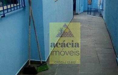 Imagem: A casa possui 3 Dormitórios, 2 Banheiros e 250m² de Área