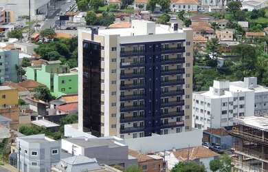 Imagem: O apartamento possui 3 Dormitórios, 2 Banheiros, 3 Vagas na