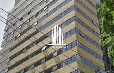 Imagem: O depósito possui 4 Vagas na garagem, 128m² de Área e está