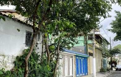 Imagem: A casa possui 3 Dormitórios, 2 Banheiros, 140m² de Área e