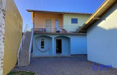 Imagem 2: Casa à venda com 300 m² por R$ 1.200.000 - Praia da Ferrugem - Garopaba/SC