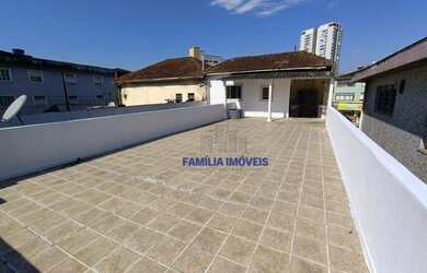 Imagem: A casa possui 3 Dormitórios, 2 Banheiros, 80m² de Área e