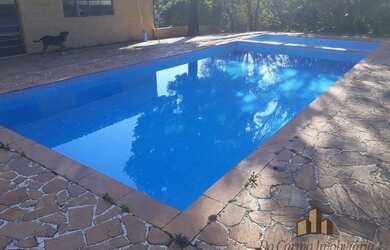 Imagem: O apartamento possui 3 Dormitórios, 1 Banheiro, 2 Vagas na