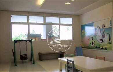 Imagem 16: Apartamento em andar alto com vista livre, varanda gourmet envidraçada, armários planejado