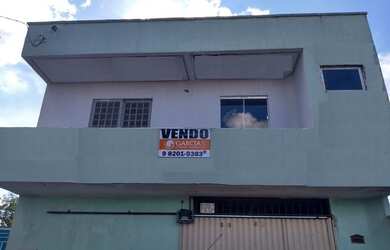 Imagem: A casa possui 3 Dormitórios, 3 Banheiros, 3 Vagas na garagem