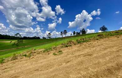 Imagem 1: EM NAZARÉ PAULISTA TERRENOS BARATOS