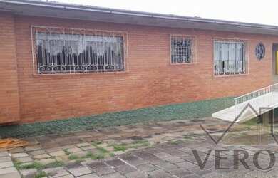 Imagem 2: CAXIAS DO SUL - Casa Padrão - Santa Catarina