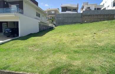 Imagem: O terreno possui 300m² de Área e está localizado em Pinheiro