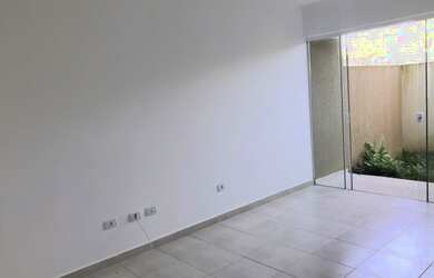 Imagem: O apartamento possui 1 Dormitório, 1 Banheiro, 30m² de Área