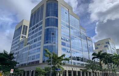 Imagem: O depósito possui 2 Vagas na garagem, 52m² de Área e está