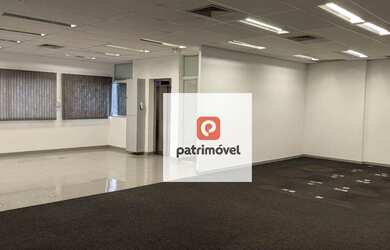 Imagem: O depósito possui 5 Vagas na garagem e 538m² de Área e está